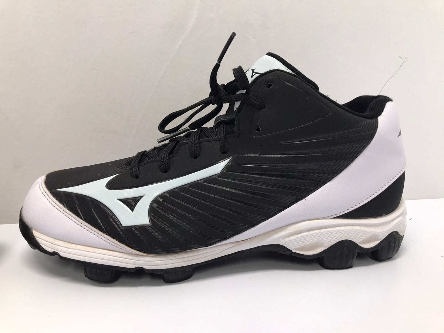 Baseball Shoes Cleats Ladies Size 9 Spike Black White As New