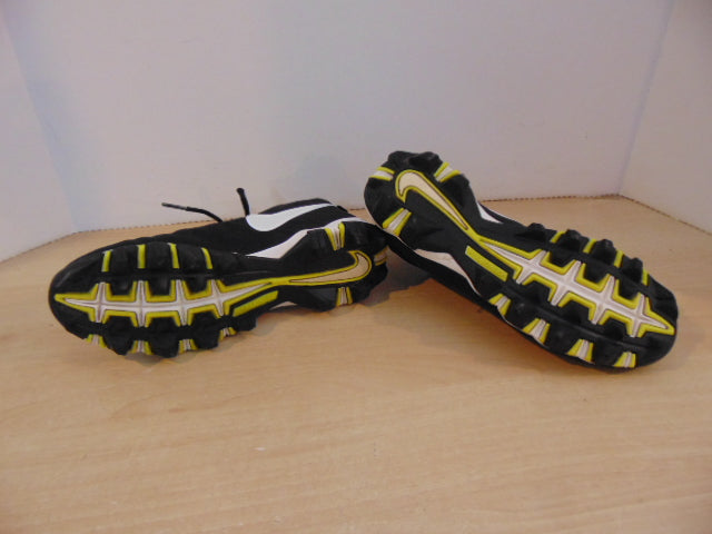 Baseball Shoes Cleats Child Size 5 Nike Alpha