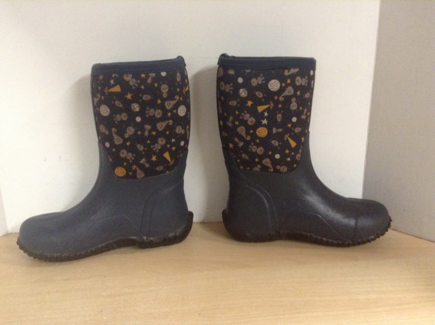 Bogs Brand Child Size 5 Youth Space Denim Blue to - 30 degree Rain Winter Excellent As New