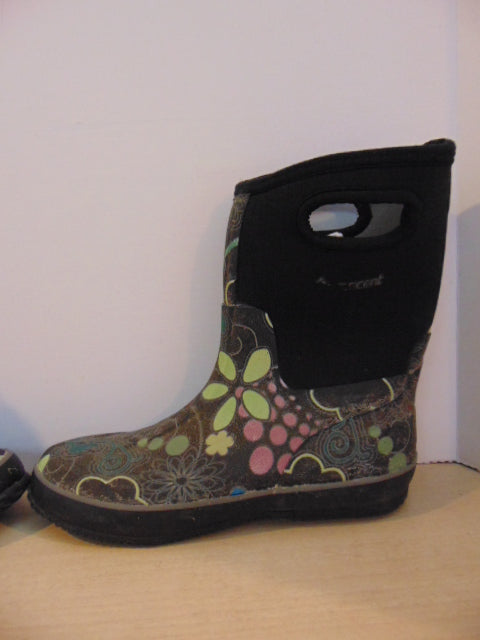 Bogs Style Ladies Size 9 Neoprene Rain Winter Black Blue Multi Minor Wear