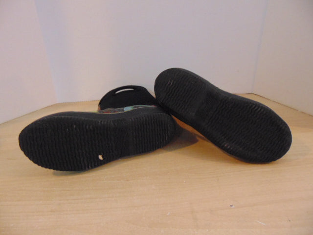 Bogs Style Ladies Size 9 Neoprene Rain Winter Black Blue Multi Minor Wear