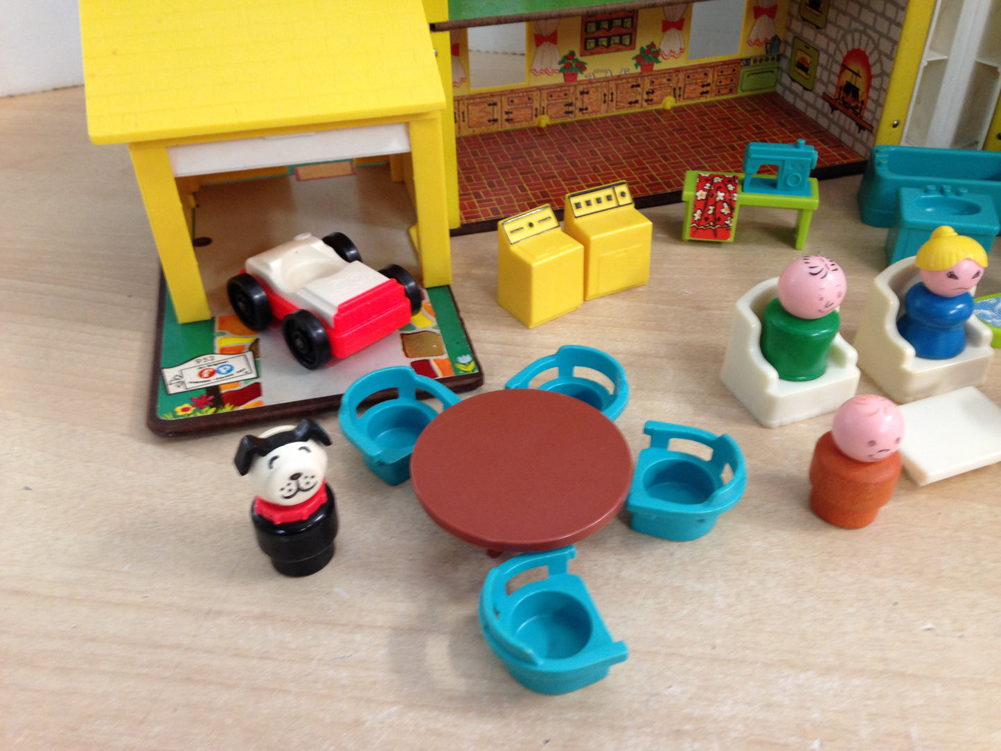 Fisher Price Vintage 1969 Play Family 952 Yellow Blue House With Nursery Complete Excellent