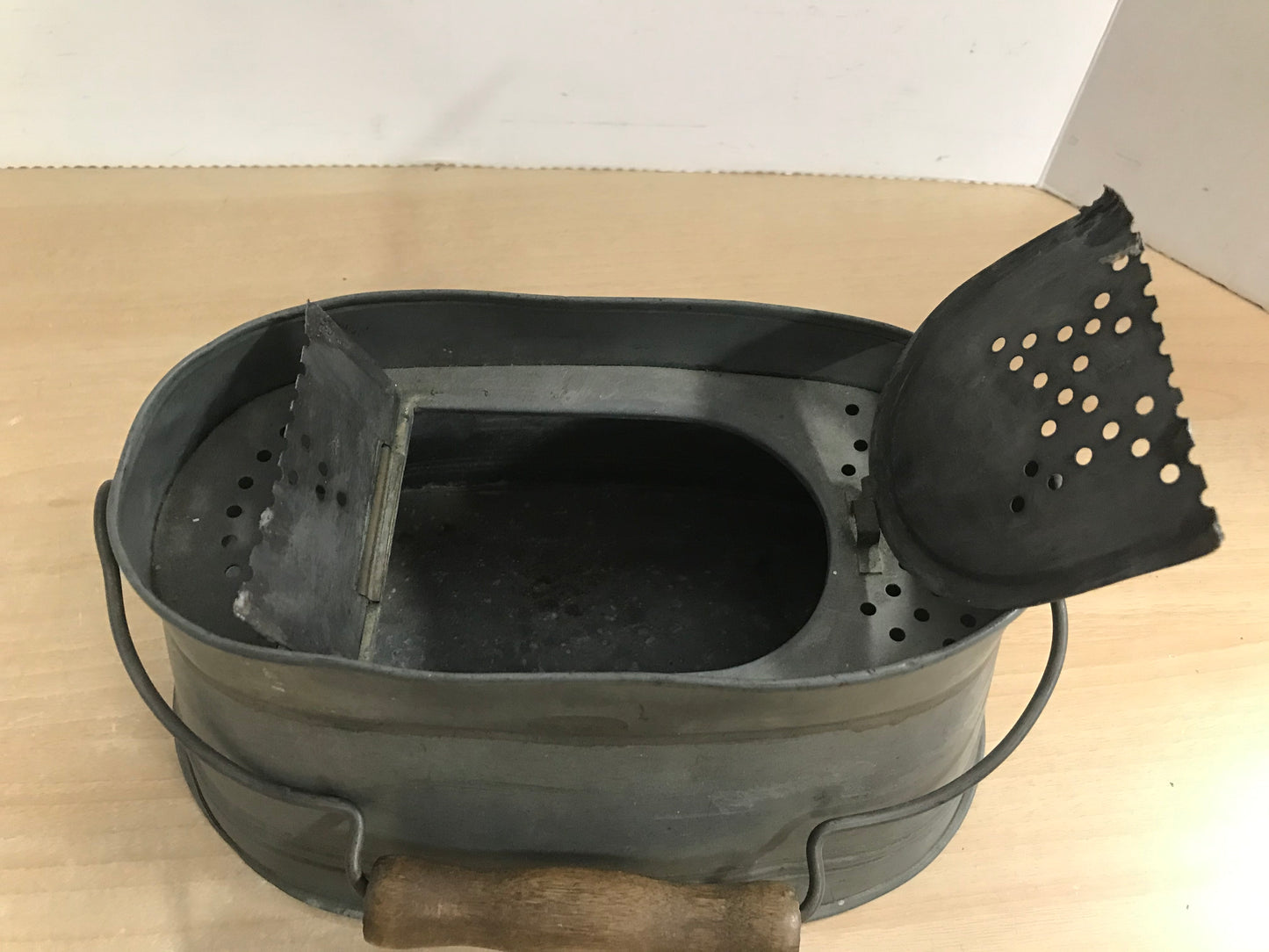Fishing Adventures Antique Minnow Bait Fishing Bucket 1926 Display Pop Fishing Collector VERY RARE 10.5x6x6 inch Minor Wear