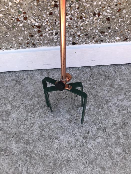 Farm and Garden Decorator Copper Stainless Ornamental Twirling Lawn Garden Sprinkler