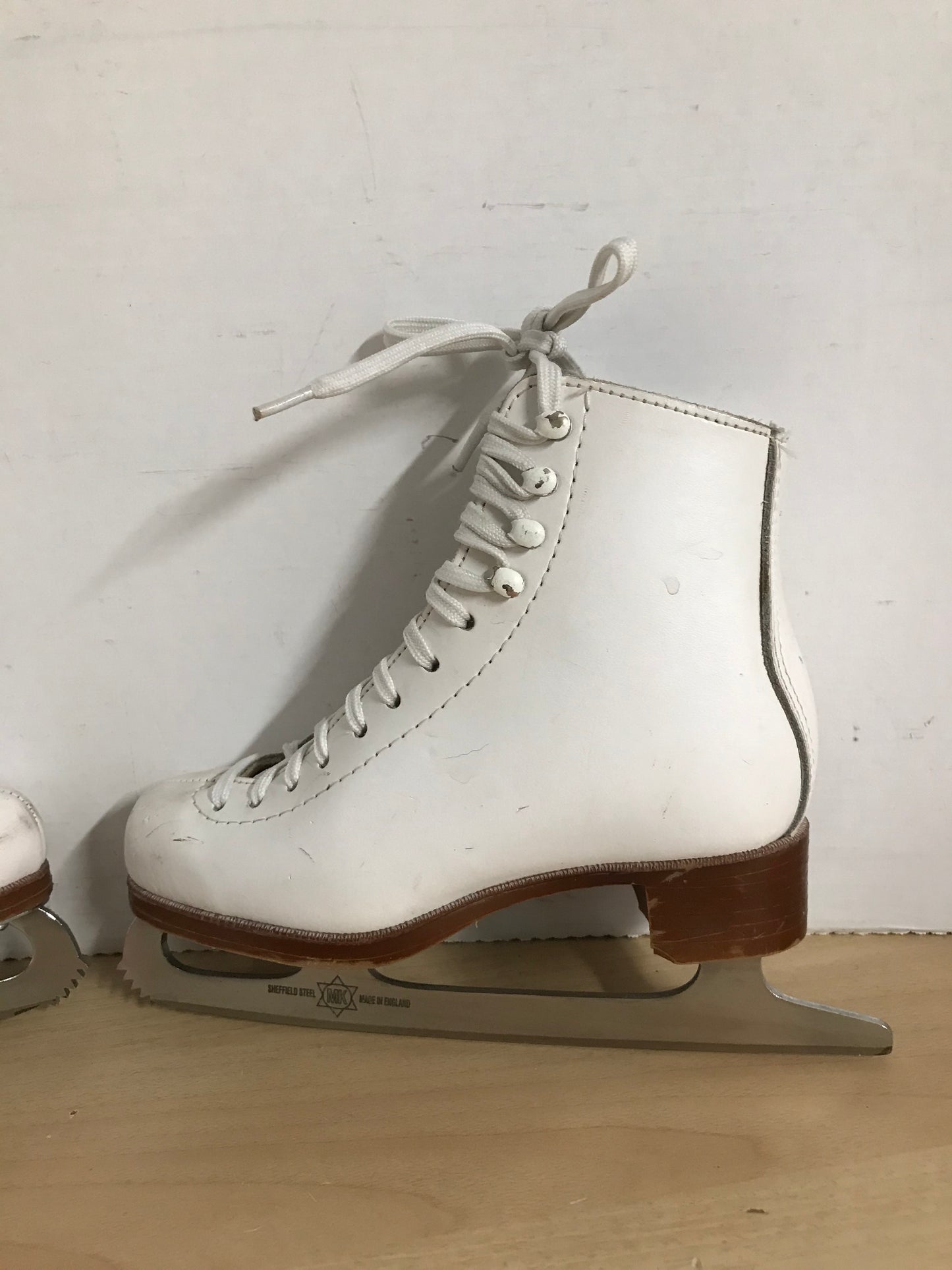 Figure Skates Child Size 12 Jackson Artiste Leather Excellent