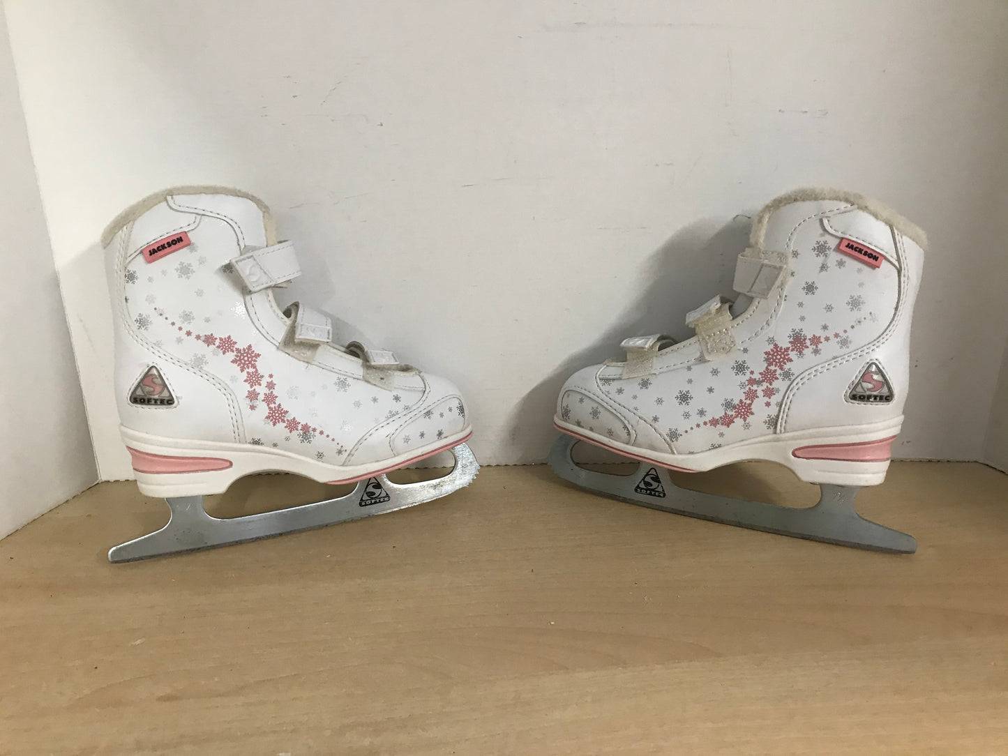 Figure Skates Child Size 13 Jackson Soft Skates White Pink Silver Excellent