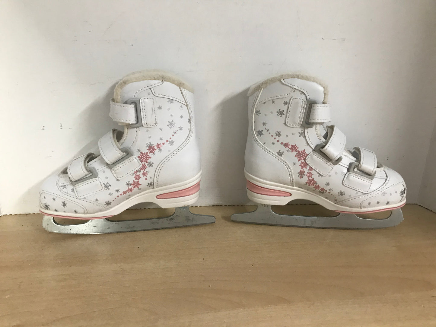 Figure Skates Child Size 13 Jackson Soft Skates White Pink Silver Excellent