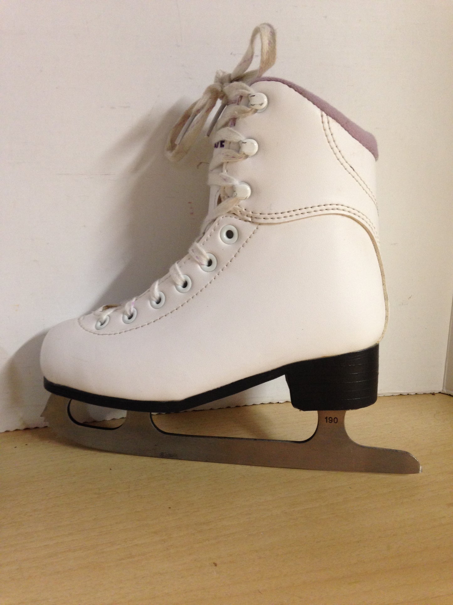 Figure Skates Child Size 13 Jackson Soft Skates White Purple