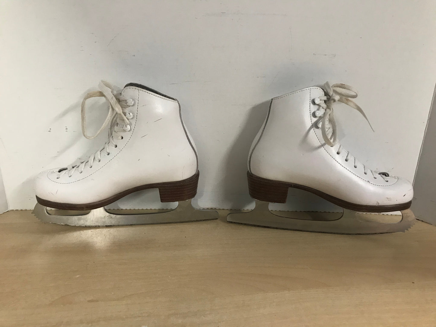 Figure Skates Child Size 1 Riedell Leather Excellent