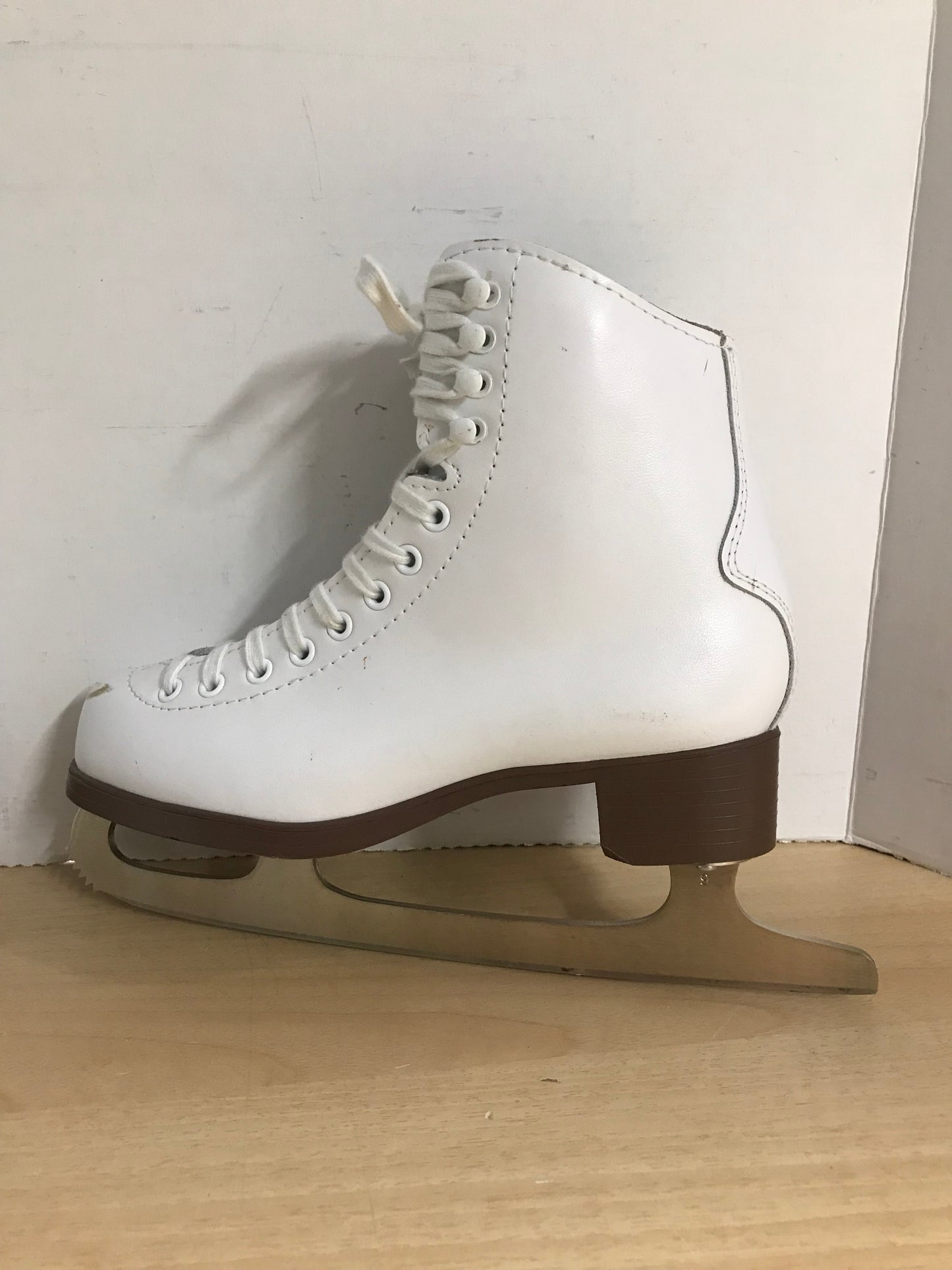Figure Skates Child Size 3.5 E Sonja Bronze All Leather Like New