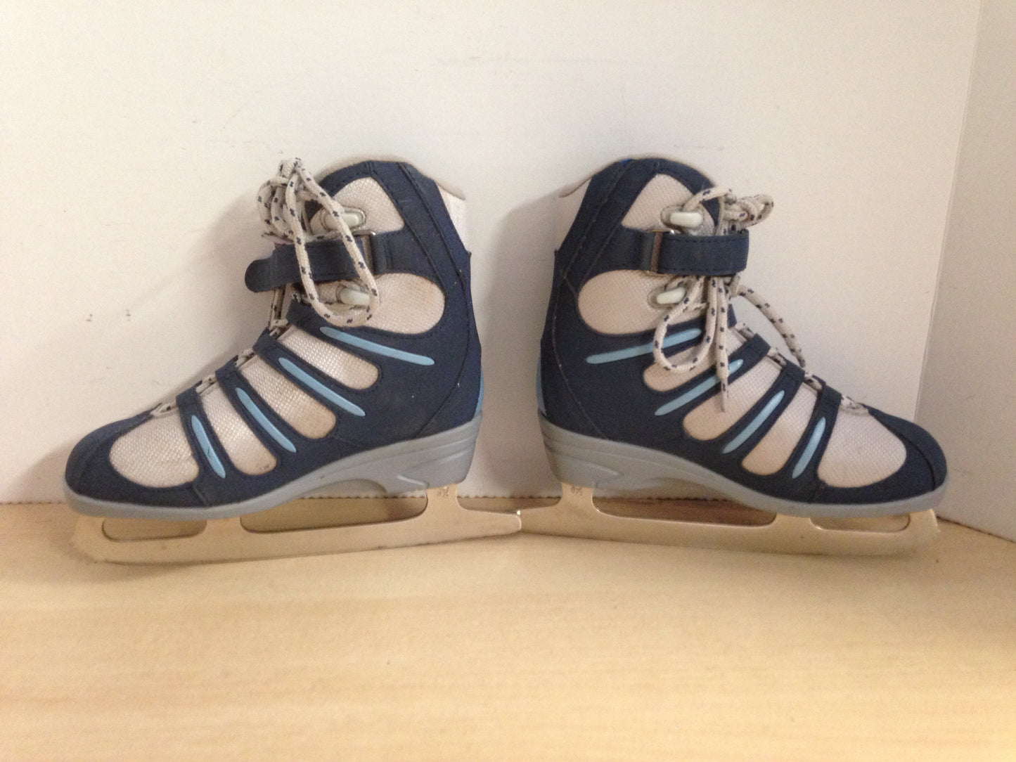 Figure Skates Child Size 4 Jackson Soft Skates Blue Grey
