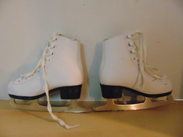 Figure Skates Child Size 11 Winnwell Minor Wear