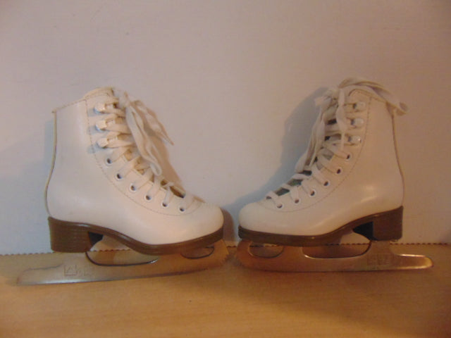 Toddler ice skates size on sale 8