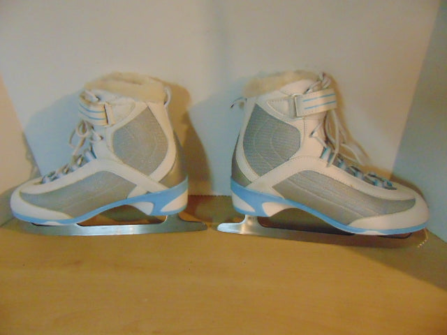 Figure Skates Ladies Size 8 DR Soft Skates White Blue Excellent As New
