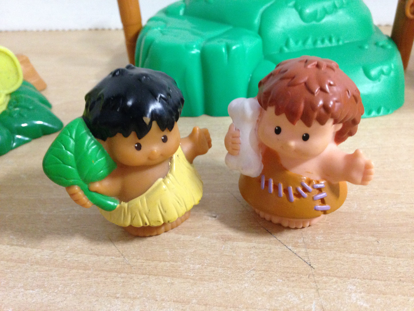 Fisher Price Little People Cave Man and Dinosaurs Rare