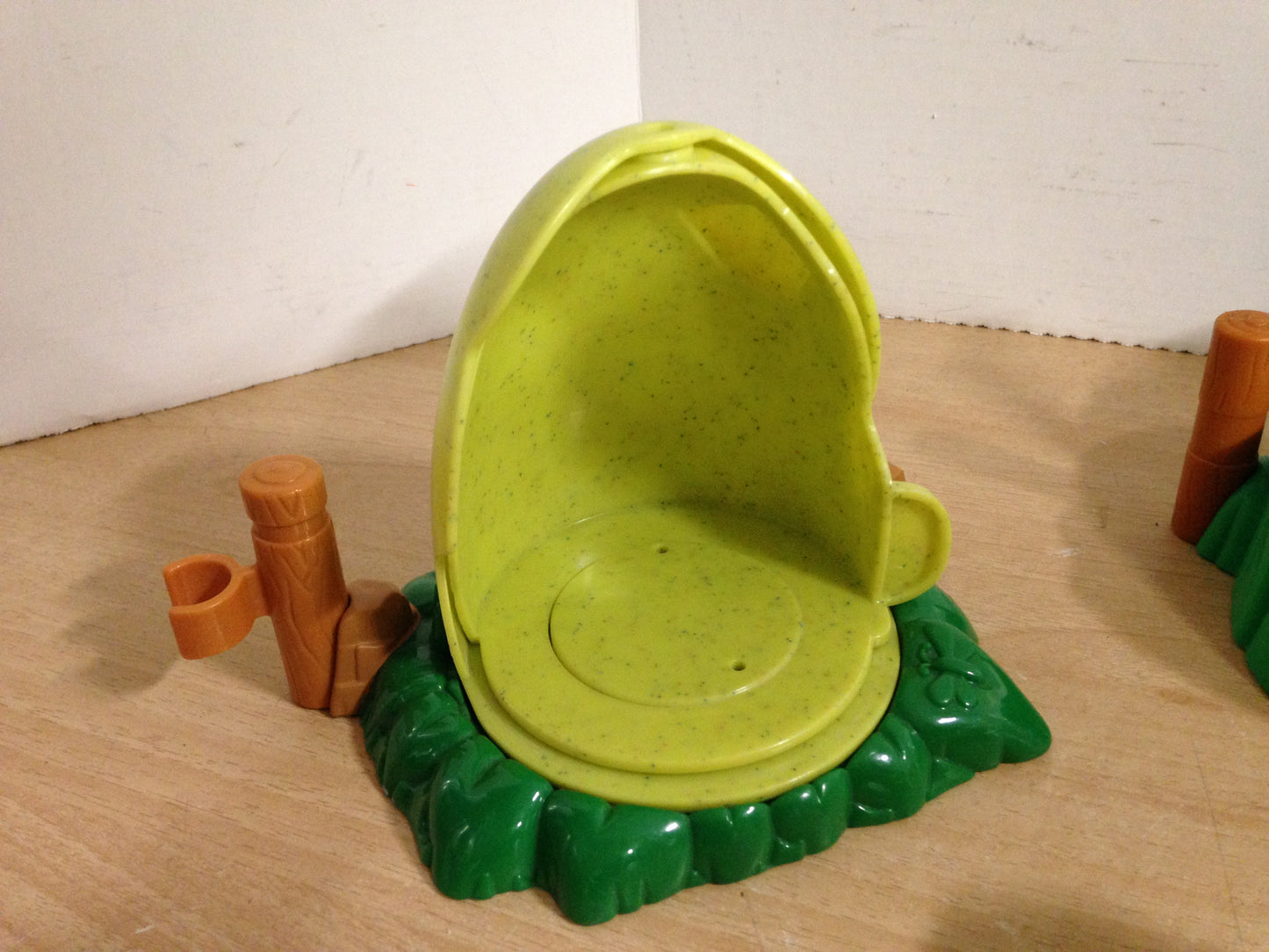 Fisher Price Little People Cave Man and Dinosaurs Rare