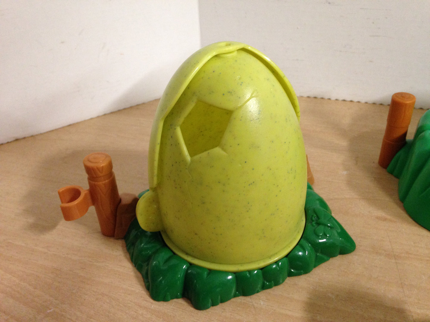 Fisher Price Little People Cave Man and Dinosaurs Rare