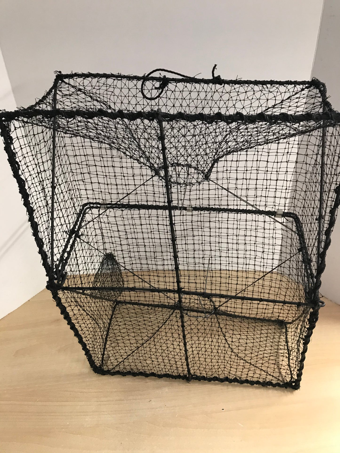 Fishing Adventures Shrimp Prawn Trap New With Tag Measures 18 x 8 x 23