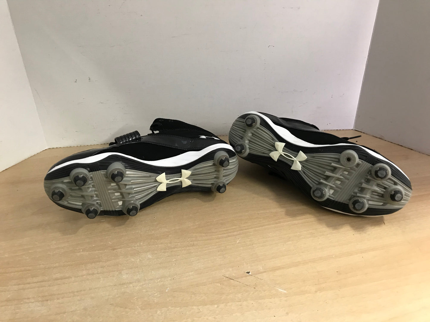 Football Rugby Shoes Cleats Men's Size 8 Under Armour As New Black