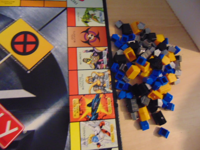 Game Monopoly X Men Action Figure Collectible Game Complete As New