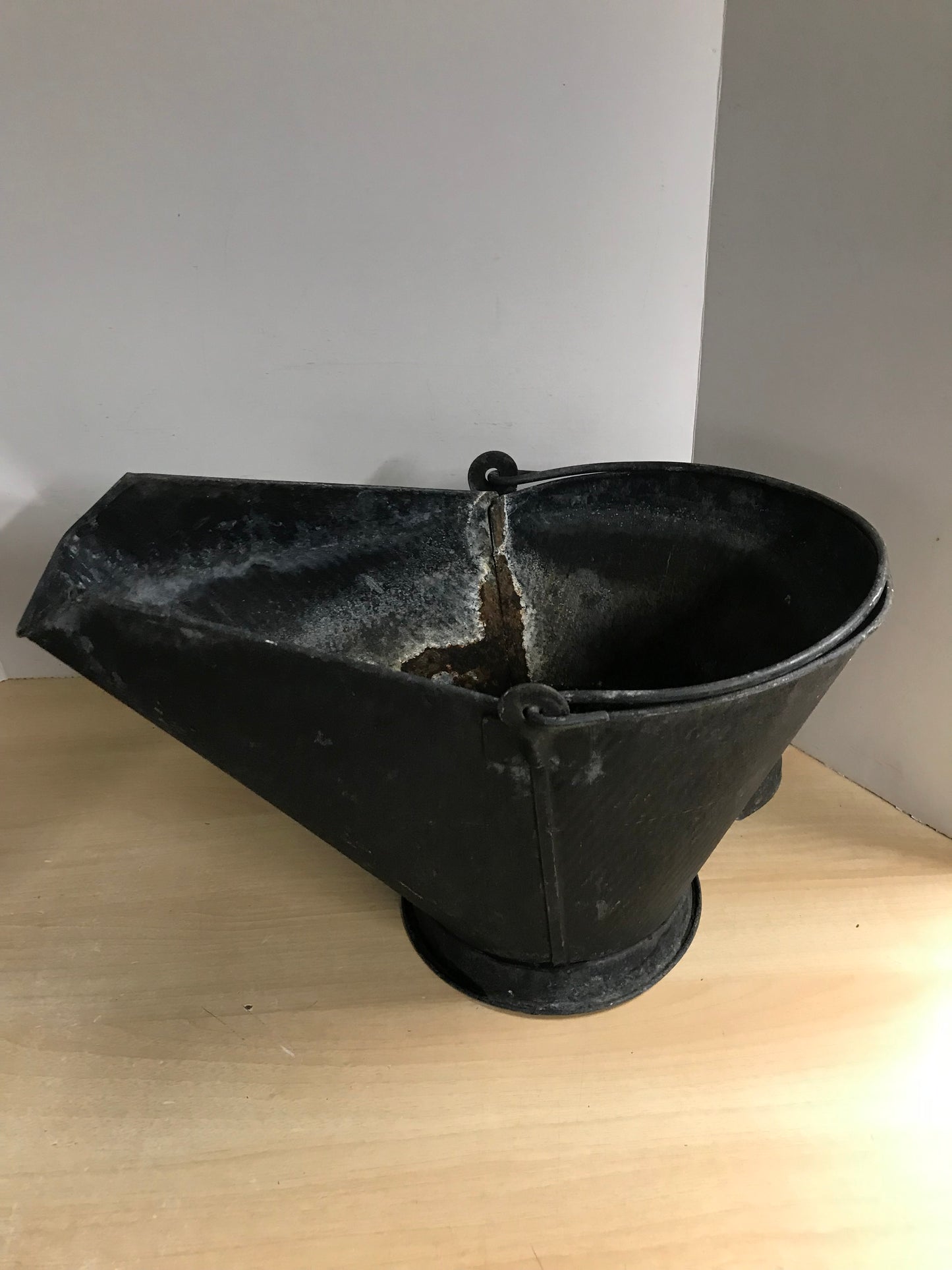 Grandma Attic Antique Large Coal Skuttle Bucket