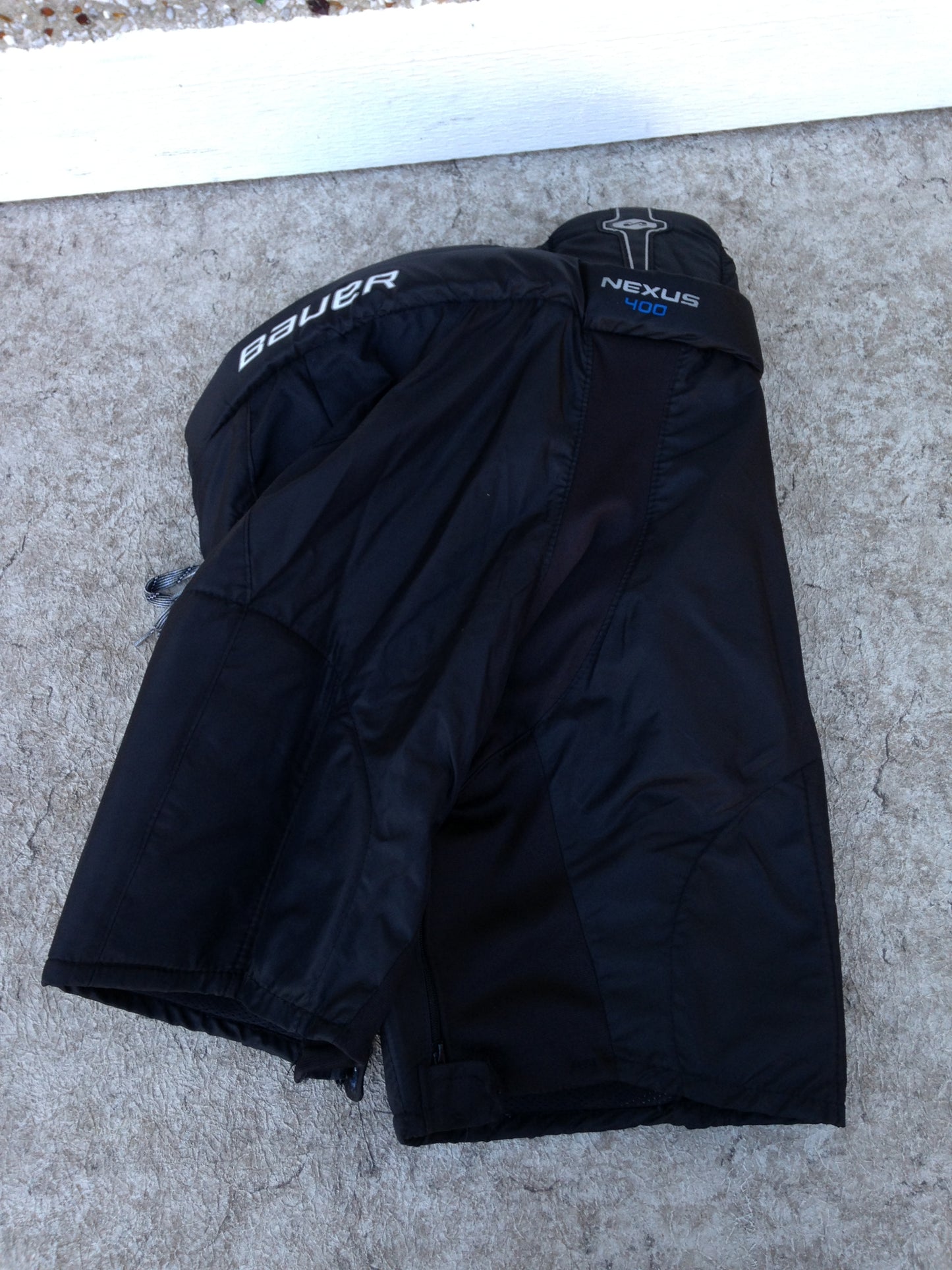 Hockey Pants Child Size Junior X Large Bauer Nexus X Large Black Excellent