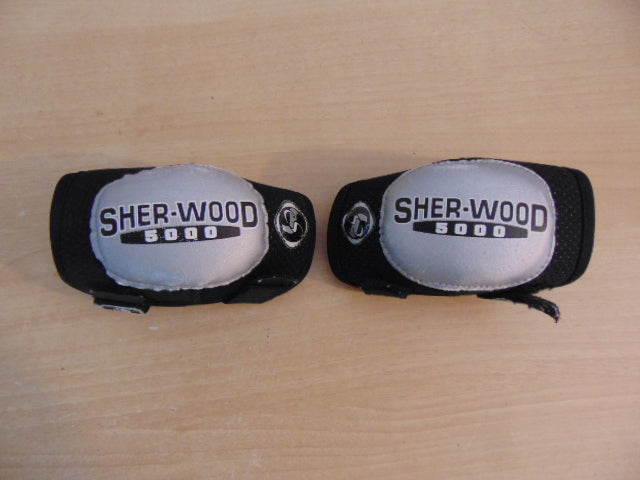 Hockey Elbow Pad Child Size Y Small Age 3-4 Sherwood Soft Pads For Ice or Ball Hockey Grey