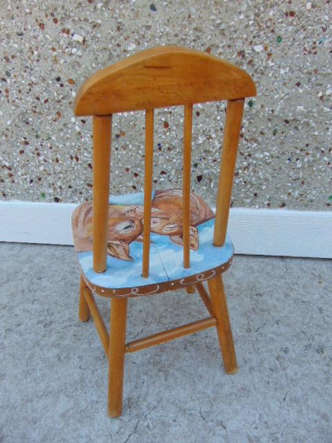 Hand Painted Piggies Hugs and Kisses Child Vintage Solid Wood Chair Age 2-5 Amazing