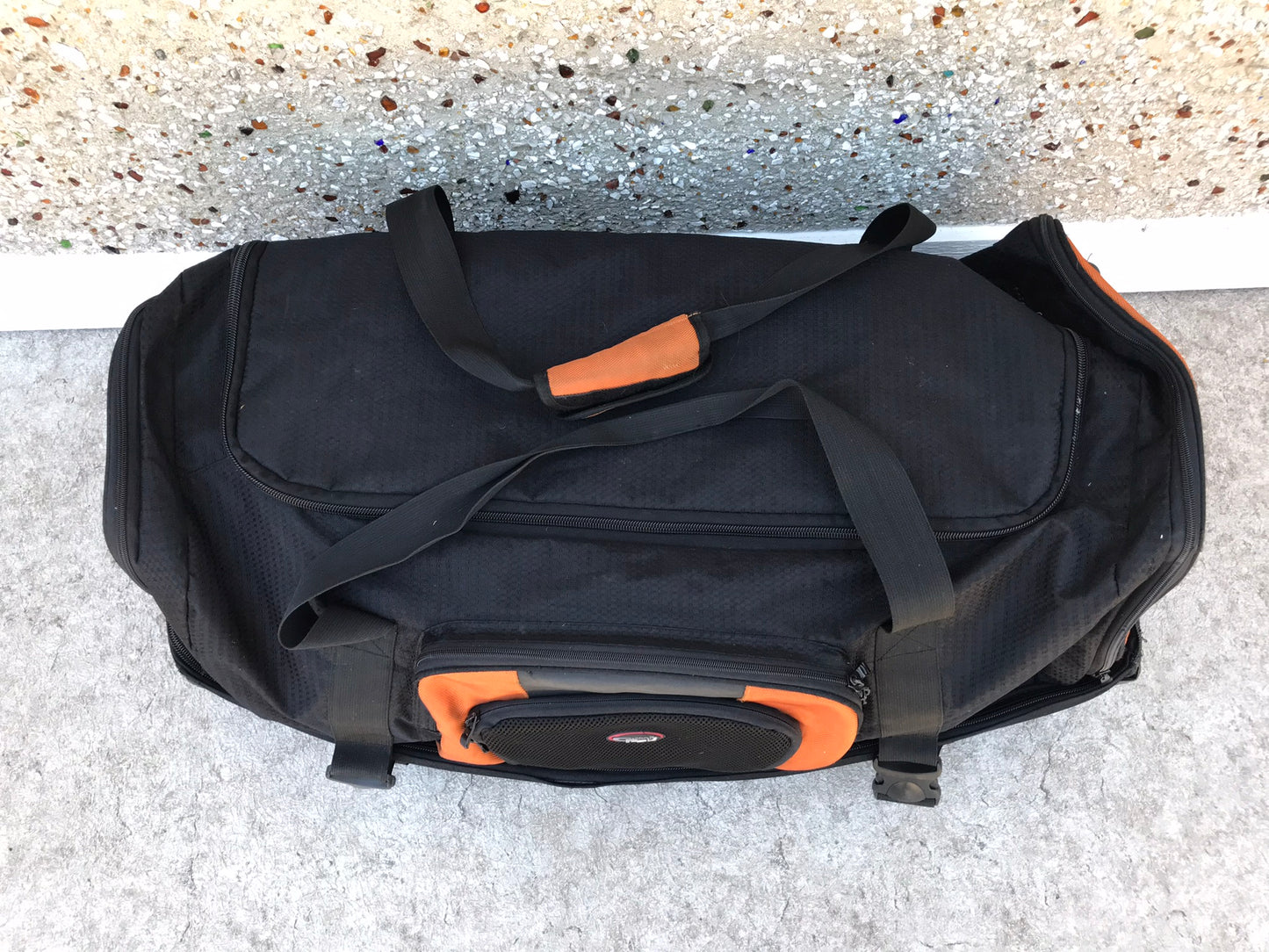 Hockey Bag DufflevTravel Large Sports Bag California Pack Black Tangerine On Wheels Minor Wear