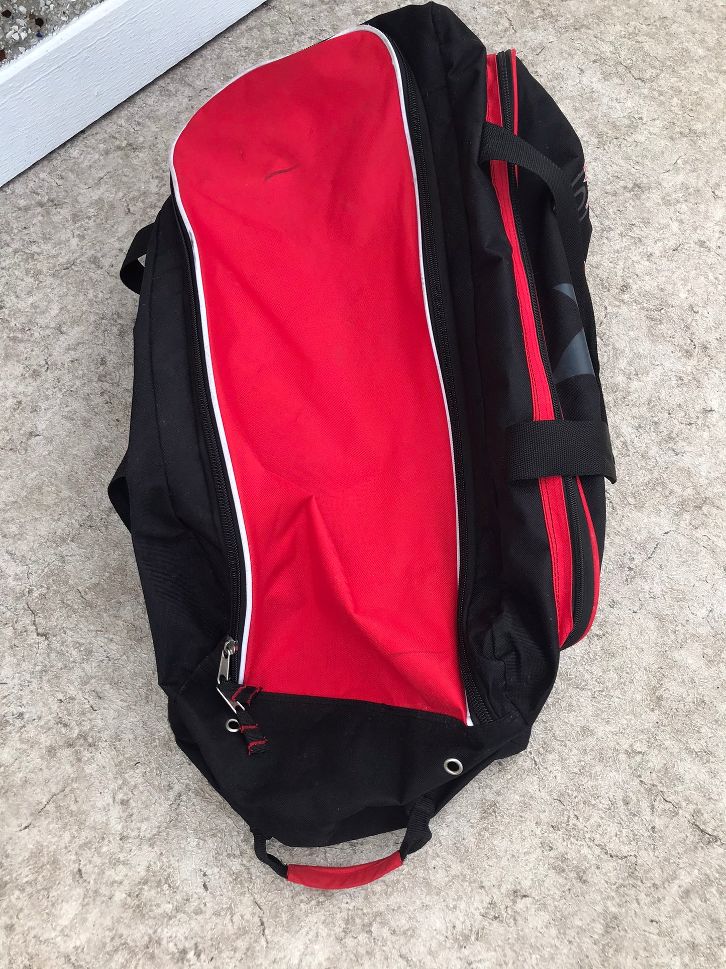 Hockey Bag On Wheels Junior Size Team Canada Black Red All Zippers Perfect