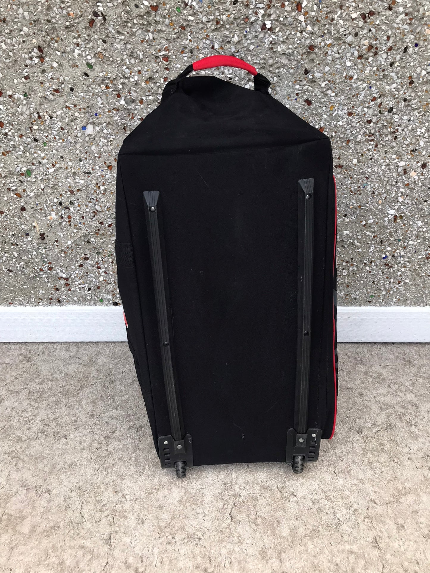 Hockey Bag On Wheels Junior Size Team Canada Black Red All Zippers Perfect