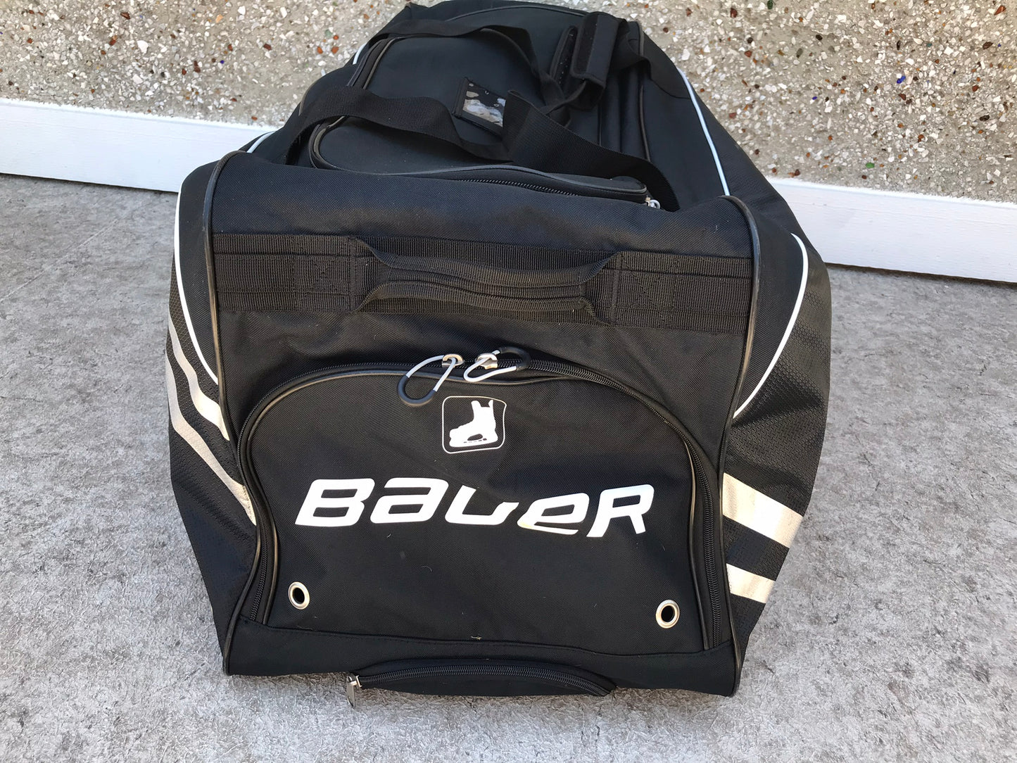 Hockey Bag Very RARE Collectable Crown Royal Whisky Promotional Bag on Wheels