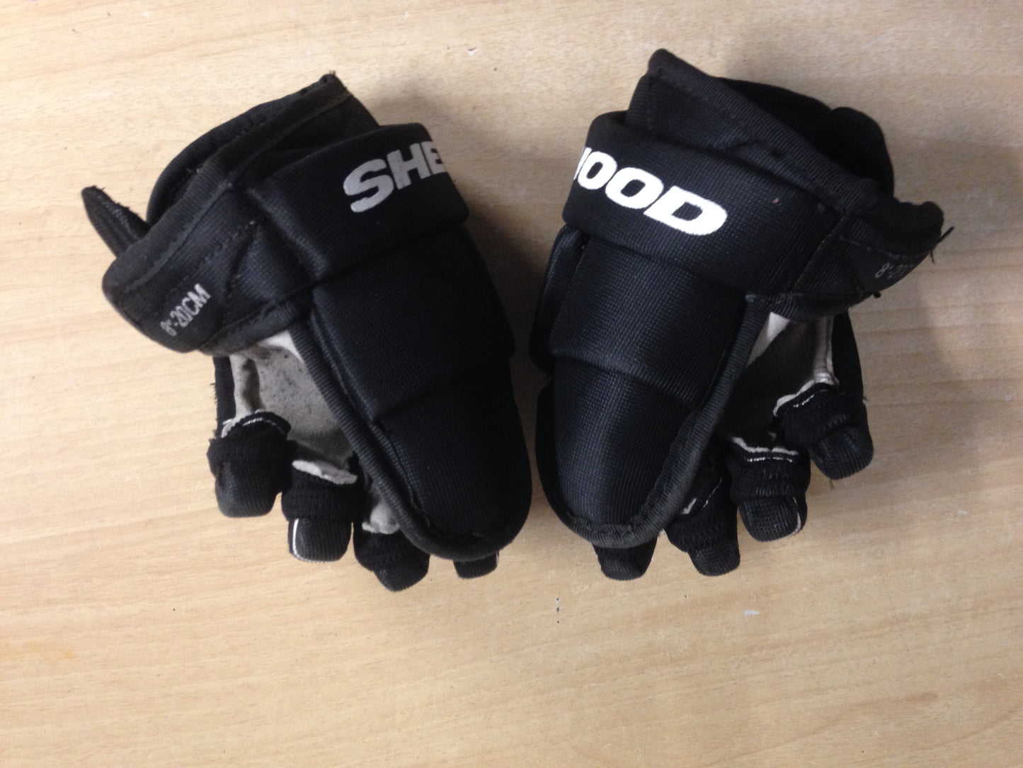 Hockey Gloves Child Size 8 inch Sherwood Black White