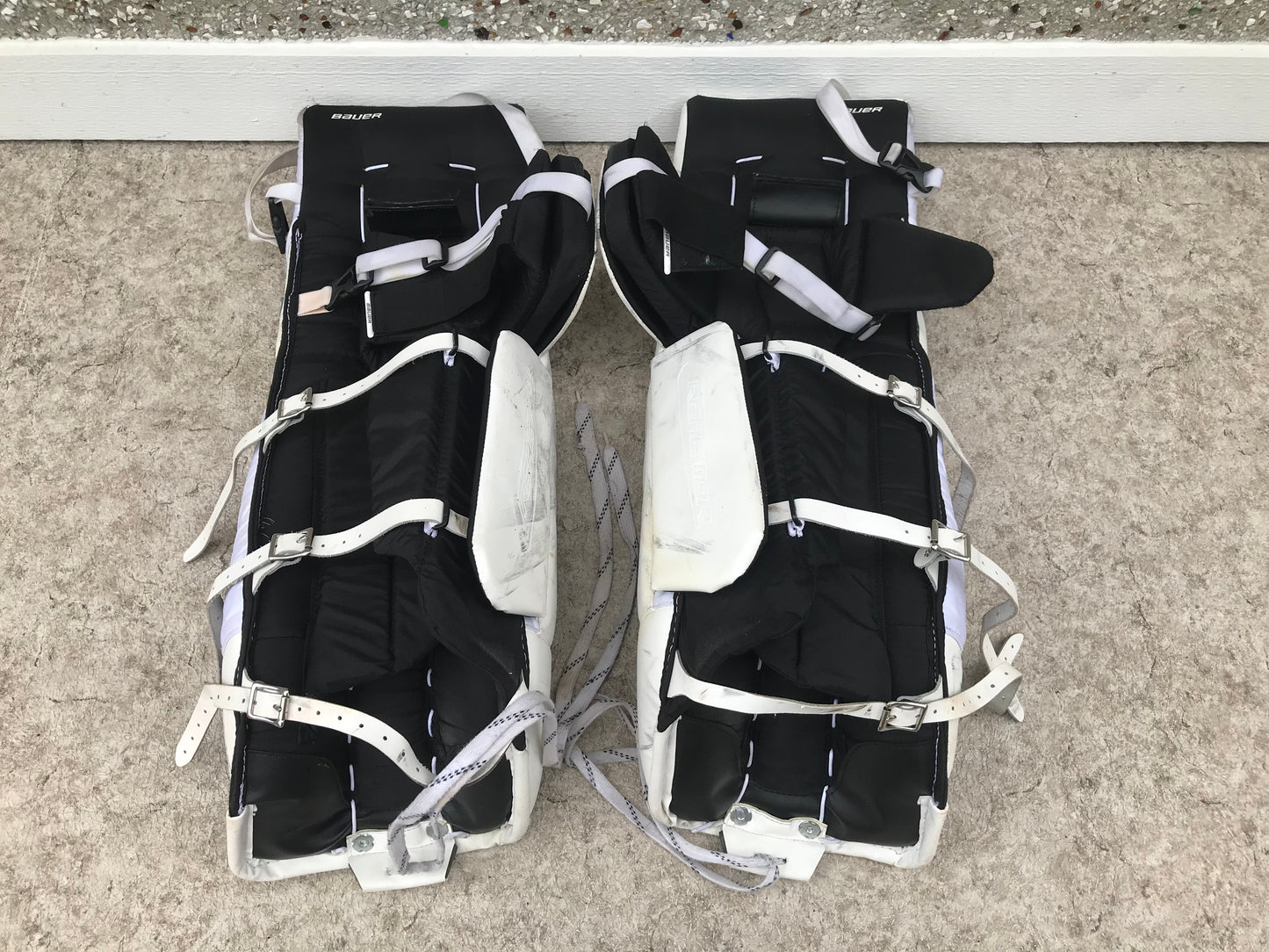 Hockey Goalie Shin Pads Senior Men's 34 + 1 inch Bauer Reactor Black White
