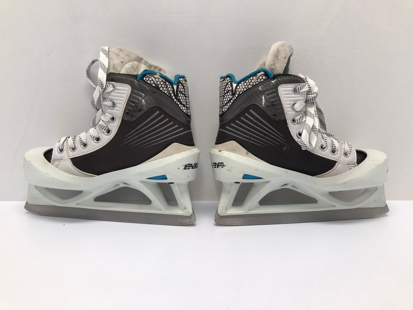 Hockey Goalie Skates Child Size 2 Shoe Size Bauer 2000
