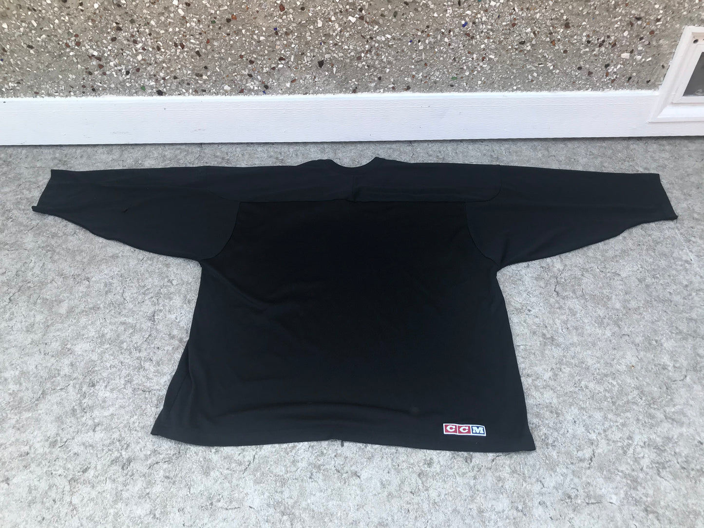 Hockey Jersey Men's Size X Large CCM Practice Black New Demo Model