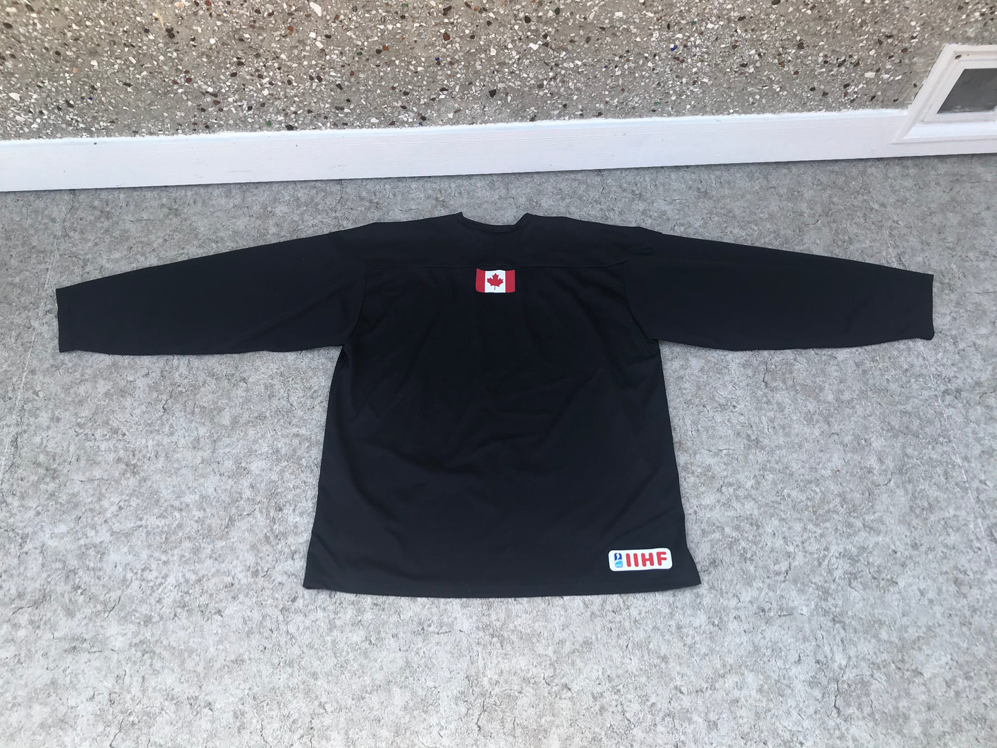 Hockey Jersey Men's Size X Large Nike Team Canada Black New Demo Model