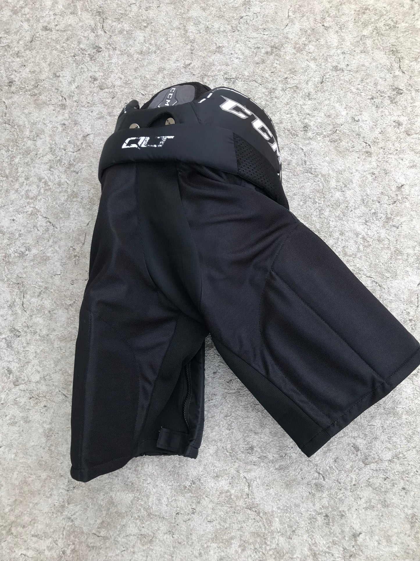 Hockey Pants Child Size Junior Large CCM Control Slim Fit