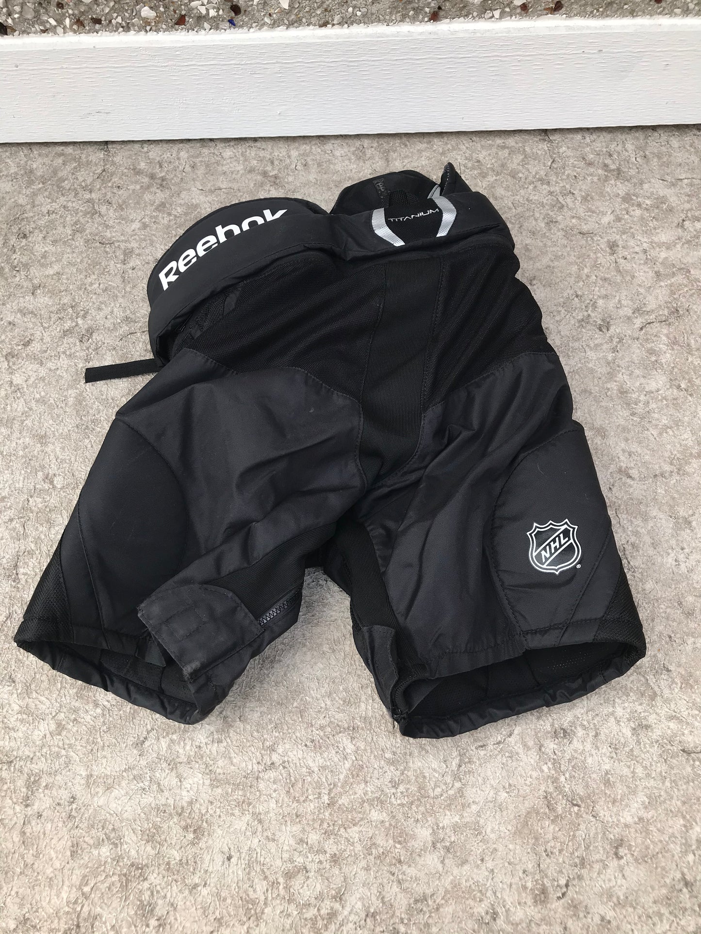Hockey Pants Child Size Junior Large Reebok Excellent