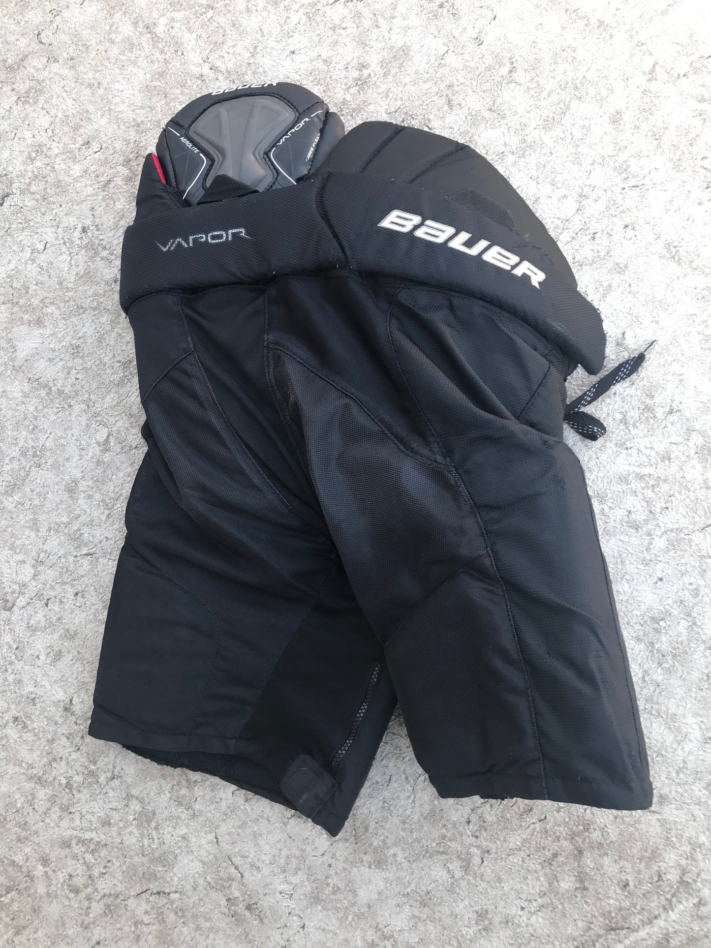 Hockey Pants Child Size Junior Medium Bauer Vapor Minor Wear Black Red