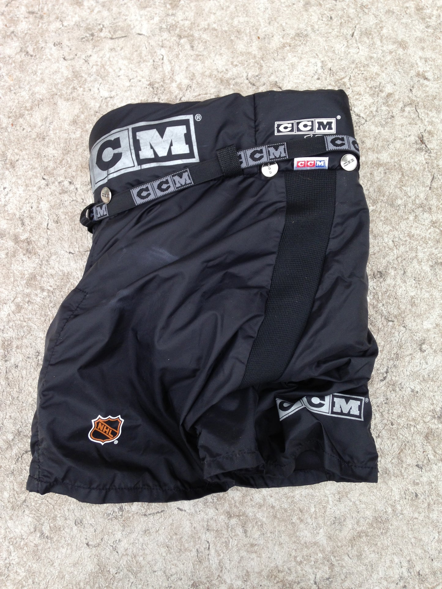 Hockey Pants Child Size Youth Large CCM Age 5-6 Black