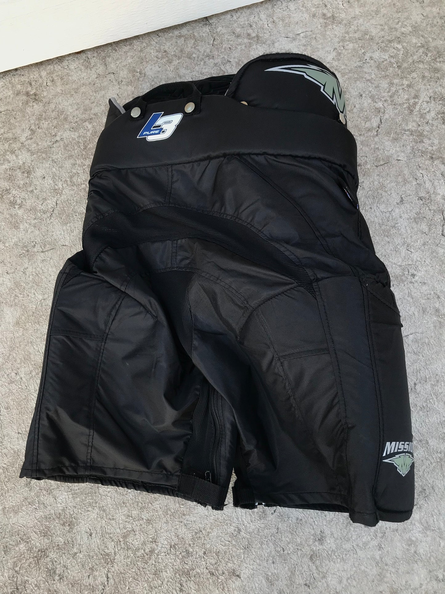 Hockey Pants Men's Size Small Mission Black Excellent