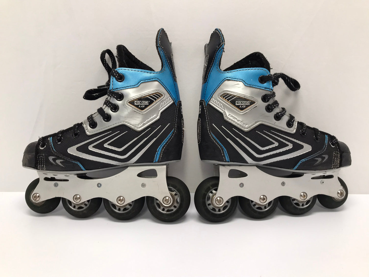 Hockey Roller Hockey Skates Child Size 4.5 Shoe Size CCM Blue Black