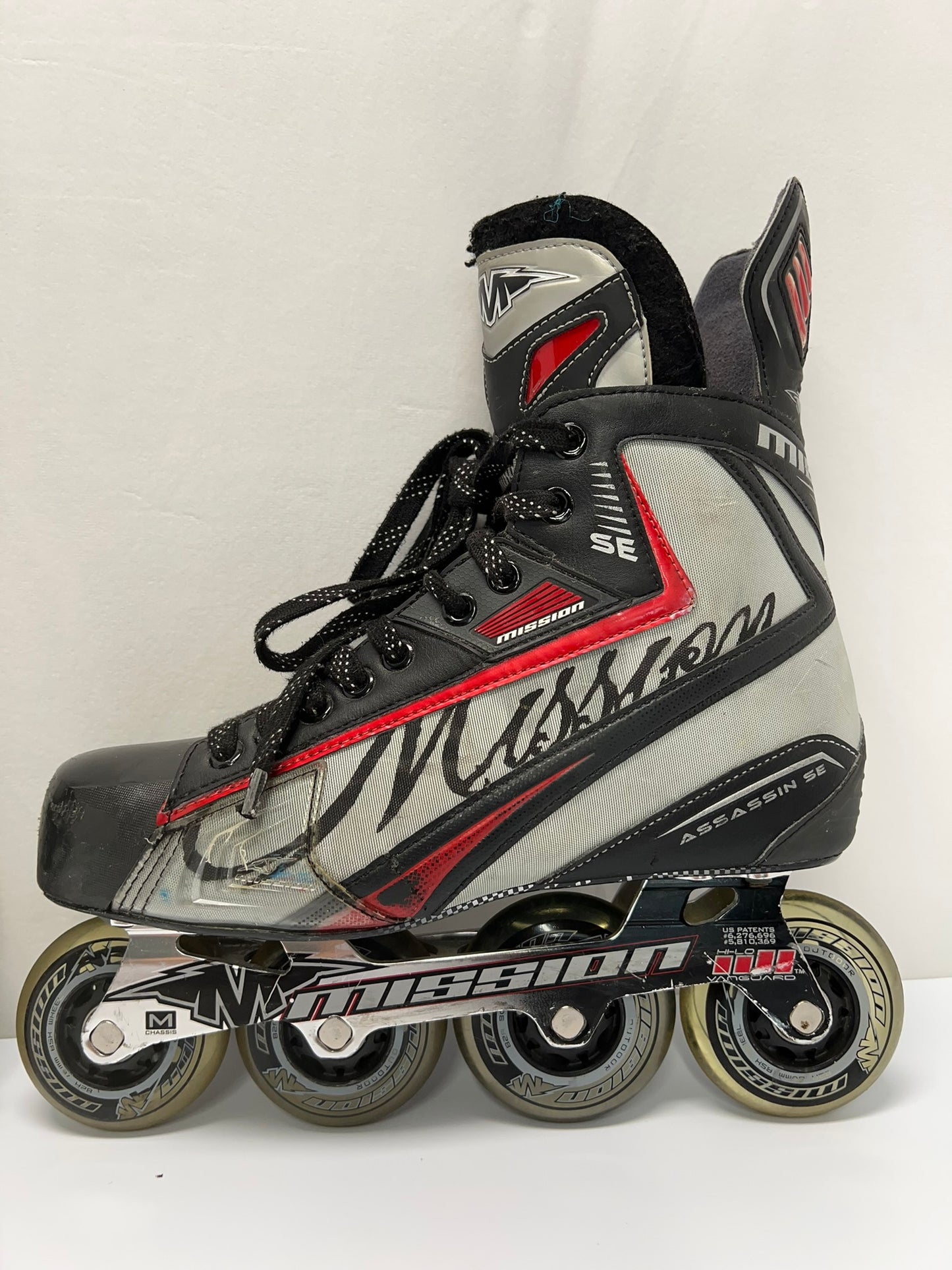 Hockey Roller Hockey Skates Men's Size 10.5 Shoe Size Mission Black Grey Red Rubber Wheels  Excellent