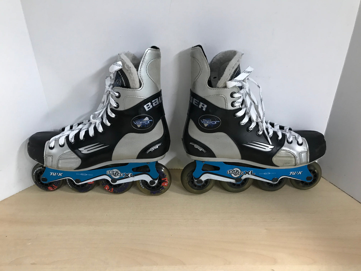 Hockey Roller Hockey Skates Men's Size 9 EE Shoe Size Bauer Vapor Minor Wear