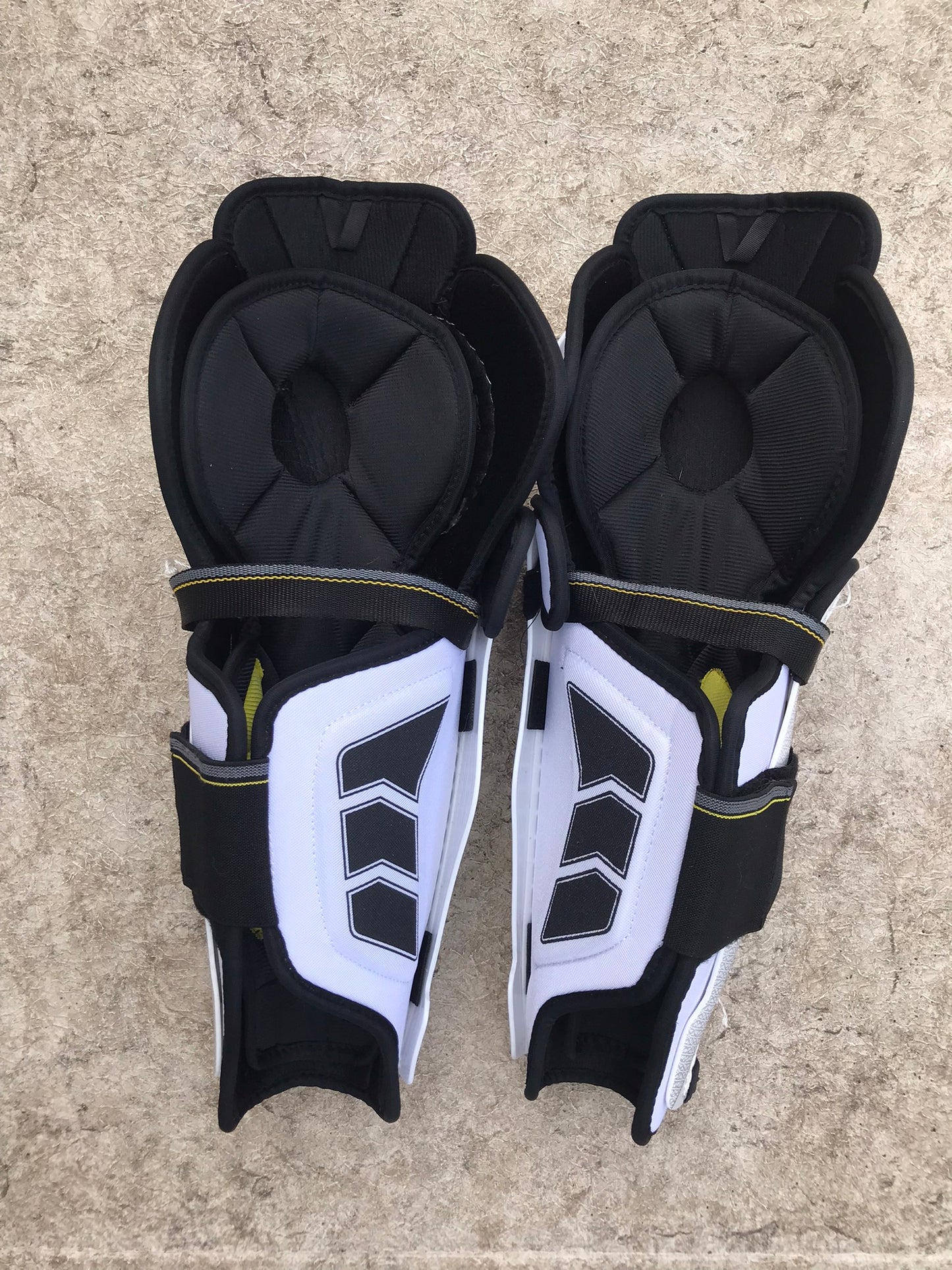 Hockey Shin Pads Men's Size 14 inch CCM Tacks White Black Grey New Demo Model
