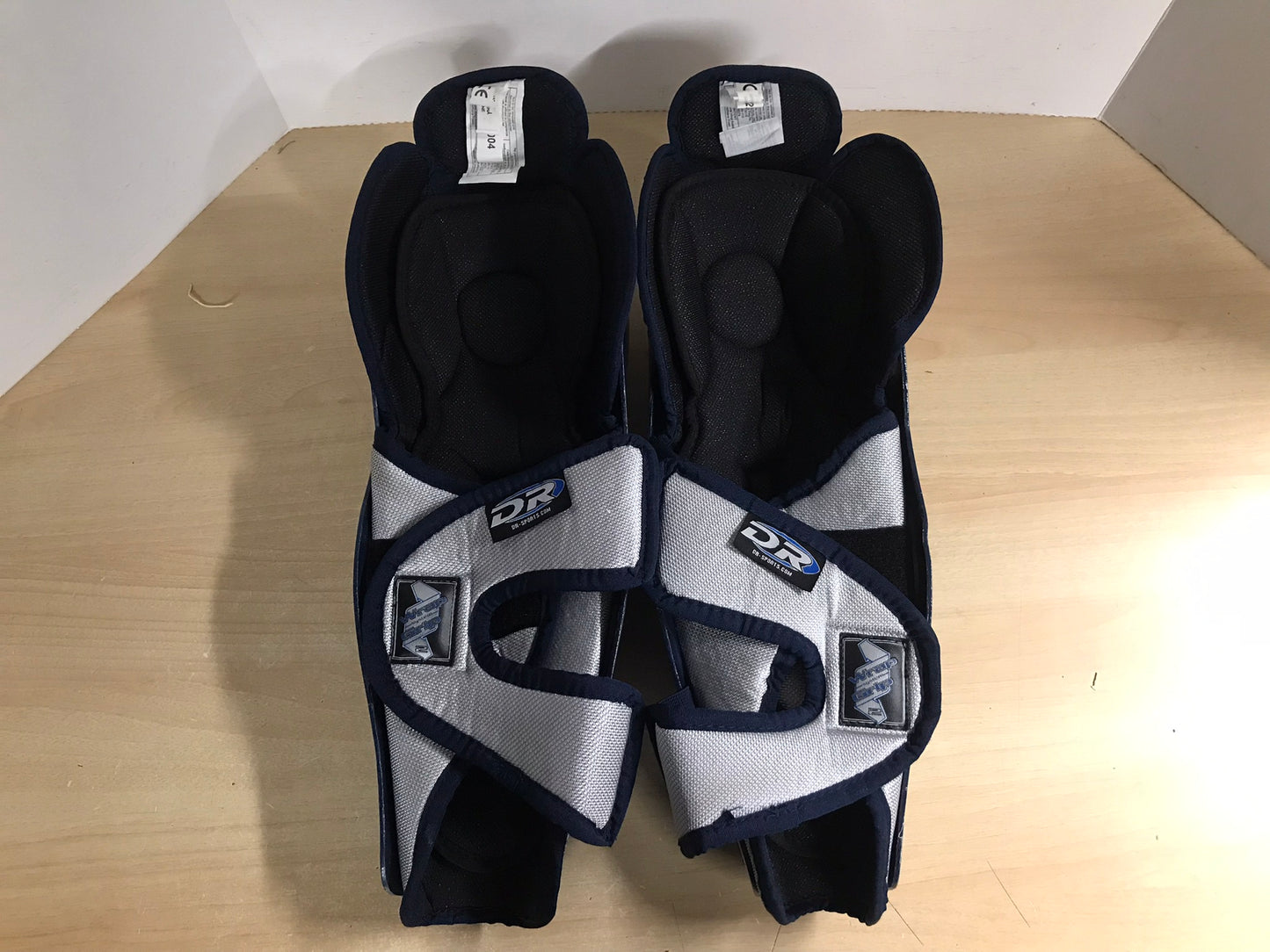 Hockey Shin Pads Men's Size 15 inch DR Calf Wrap Heavy Duty Grey Blue As New Outstanding Quality