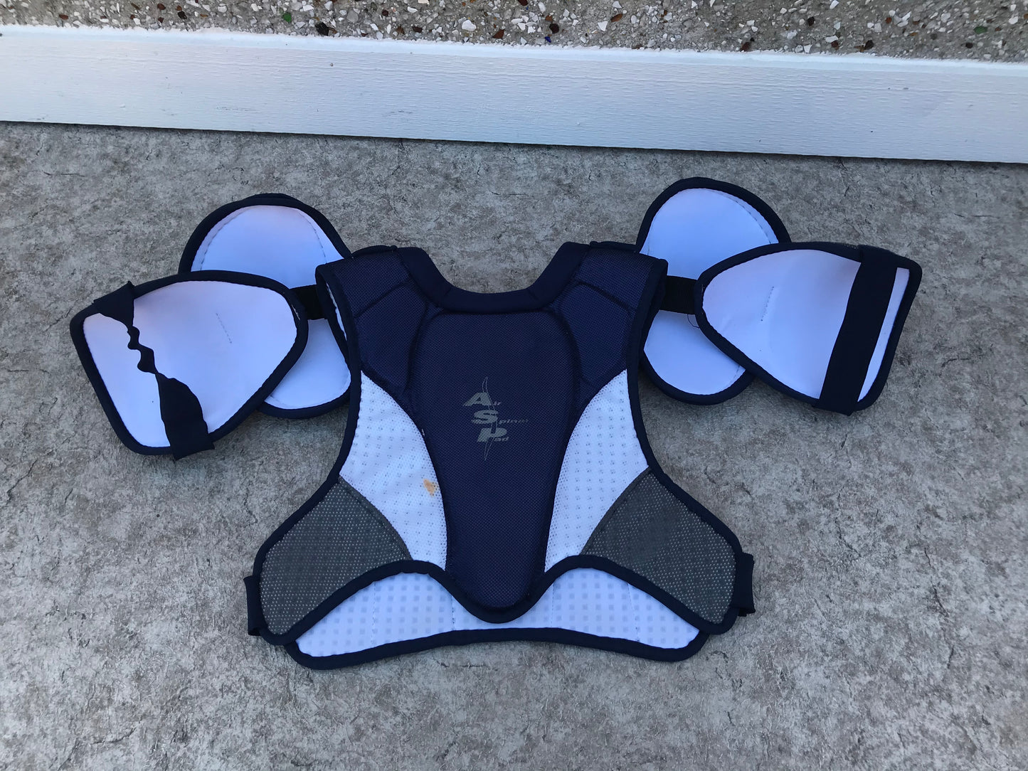 Hockey Shoulder Chest Pad Men's Size Large Itech Blue White Grey Minor Wear