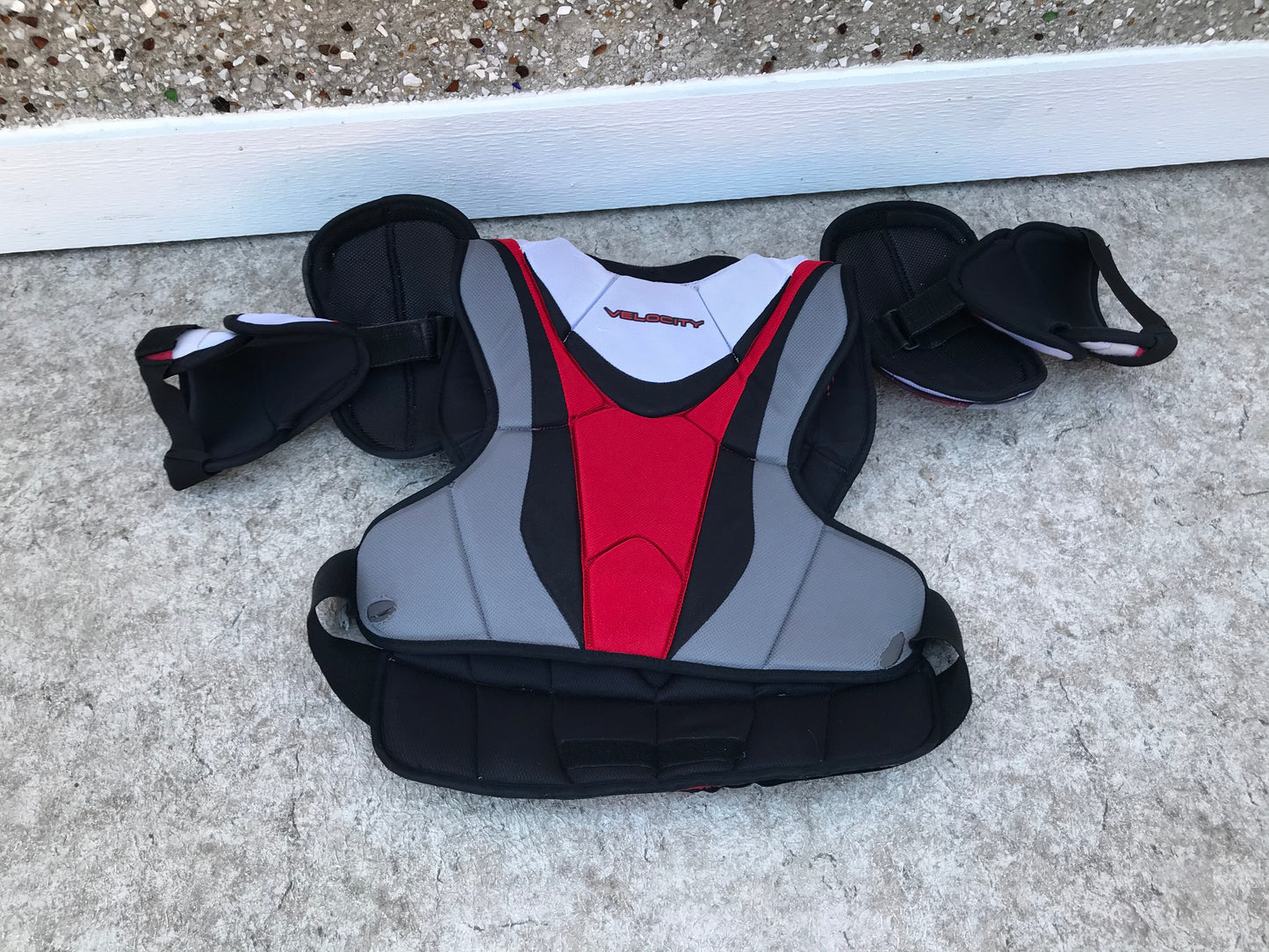 Hockey Shoulder Chest Pad Men's Size X Large Bauer Velocity Nike Black Red Grey Minor Wear