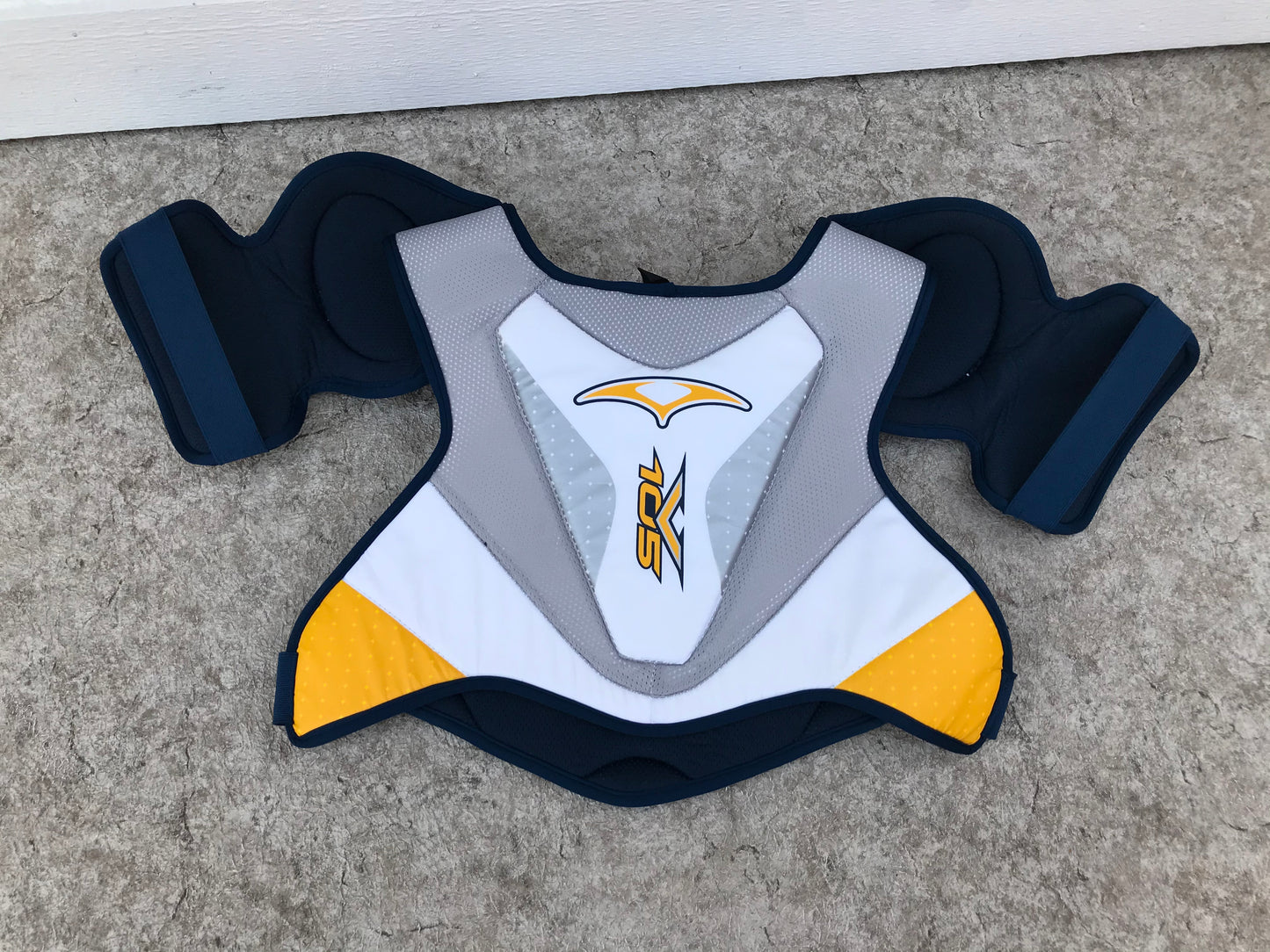 Hockey Shoulder Chest Pad Men's Size X Large Vic Blue White Grey Yellow